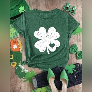 NEW Green Clover Graphic St. Patrick’s Day T-Shirt